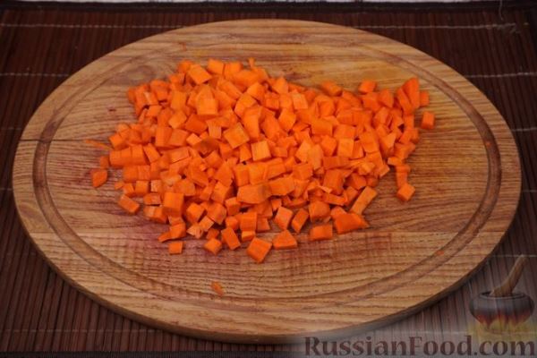 Пирог-перевёртыш на кефире, с морковью и орехами